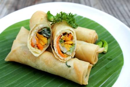 The Art of the Traditional Vegetable Spring Roll: A Lunar New Year Staple