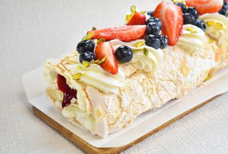 Simple Fruit Roll Cake