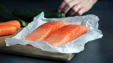 5 reasons why adding salmon to your meals supports wellness
